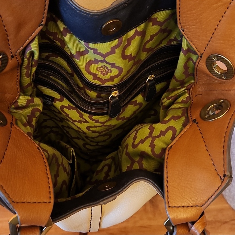 OrYANY Leather Colorblock shoulder Bag - Picture 8 of 9